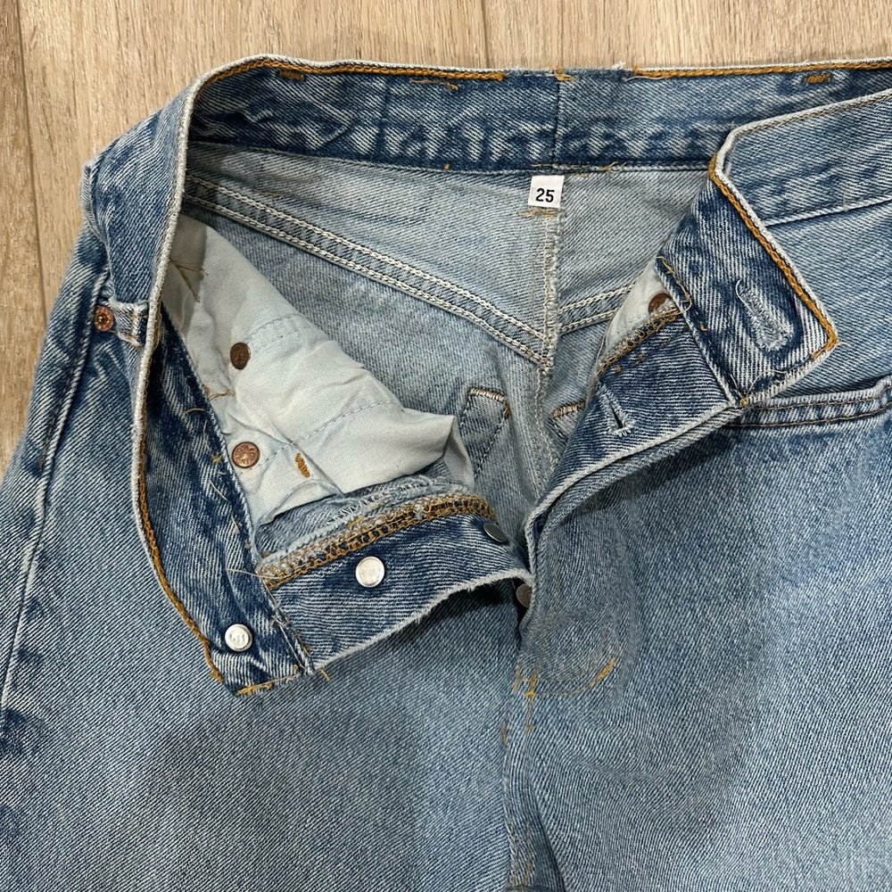 LEVI’S ORIGINAL JEANS - Picture 3 of 3